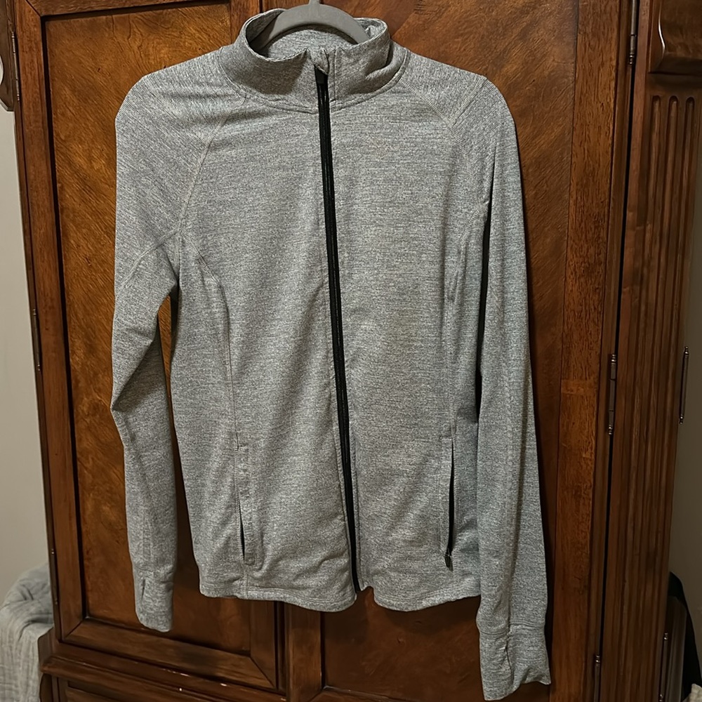 Old navy active grey and white stripe jacket with thumb holes size large